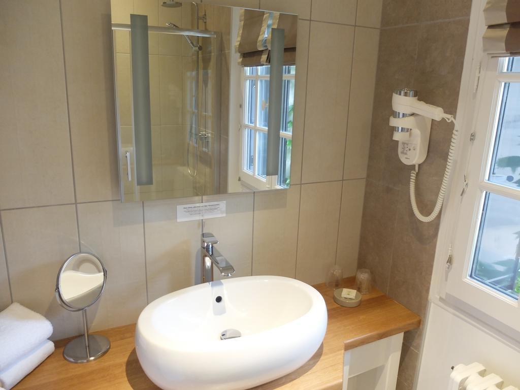 Auberge Du Grand Dauphin Dhuizon Zimmer foto